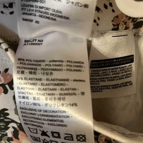 Floral Levi’s biker shorts - Picture 4 of 4